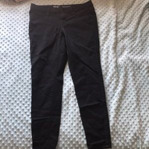 Black skinny jeans